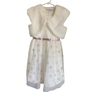 NWOT Holiday Dress for Girls.  Excellent condition, includes faux fur bolero